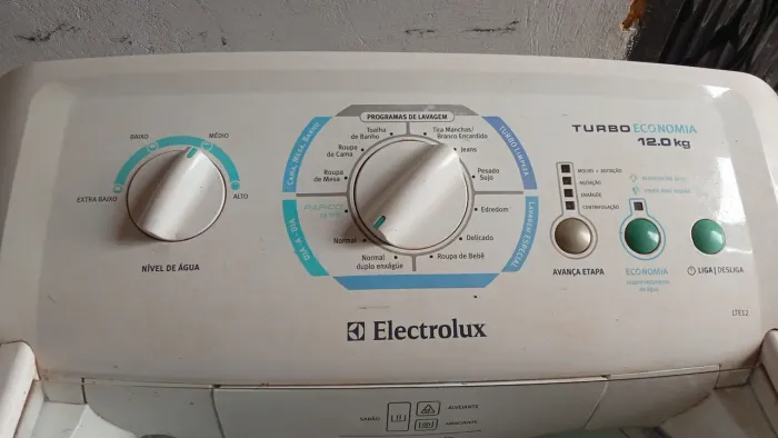 Máquina de lavar Eletrolux 12kg