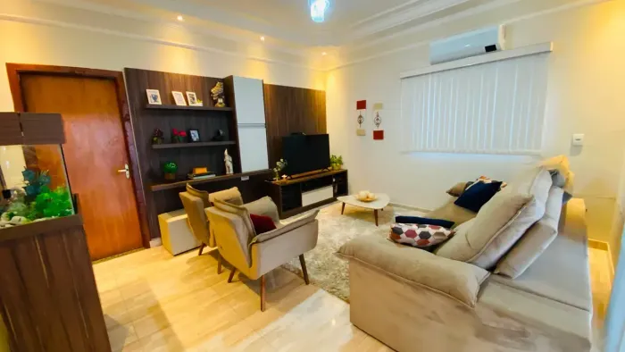 Casa 3 Quartos Suíte, Área Gourmet e Energia Solar Nova Uberlândia