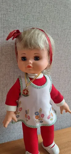 Antiga boneca Molly da Estrela
