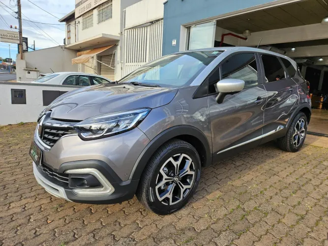 Renault Captur Iconic 1.3 TB 16V Flex 5P AUT 2023