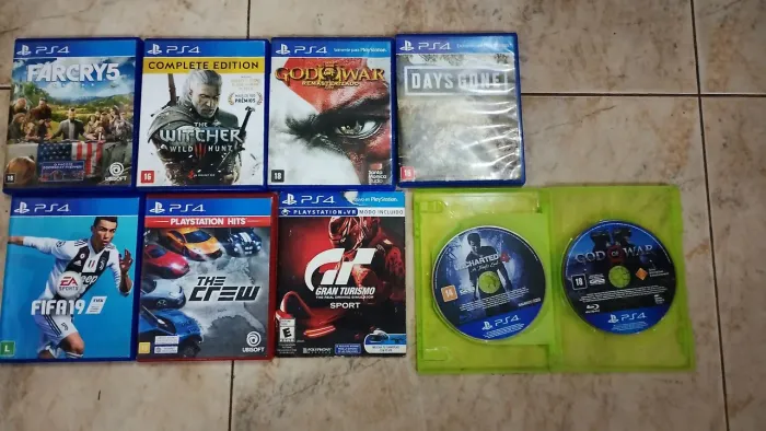 Vendo jogos de PS4 ou troco por controle ps5
