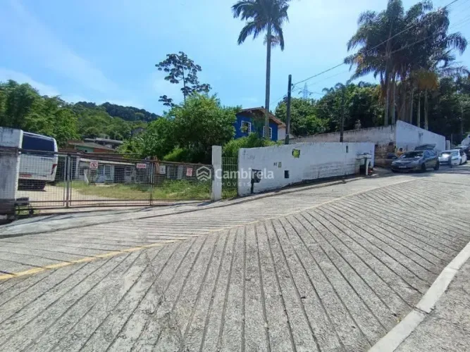 Terreno à venda em São Luiz, São José - SC