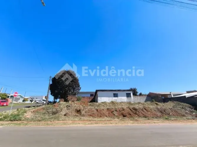 Terreno de Esquina 450m2 em Avenida Comercial (Bairro Primavera)