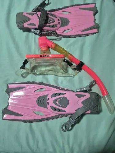 ?Conjunto Completo de Mergulho Rosa - Barbatana Ajustável + Máscara + Snorkel
