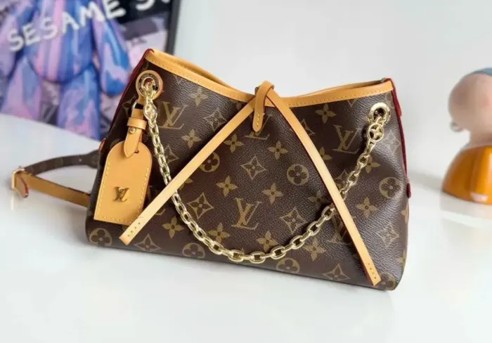 Bolsa Louis Vuitton CarryAll BB Monogram - linha premium