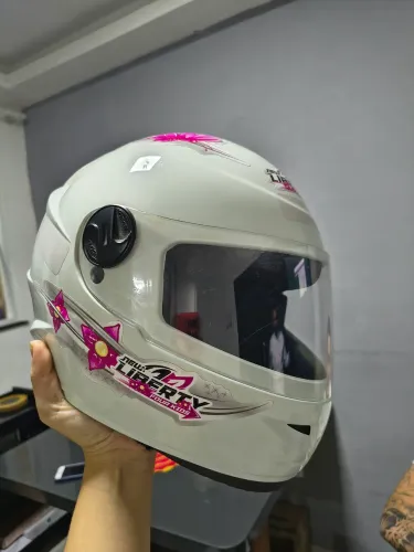 Capacete Infantil Branco - Tamanho 54 - NOVO!<br><br>
