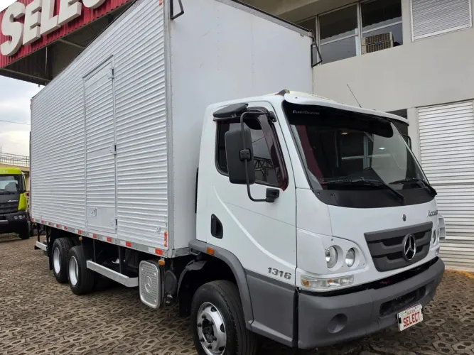 MERCERDEZ-BENZ ACCELO 1316 6x2/ ENTRADA + PARCELA