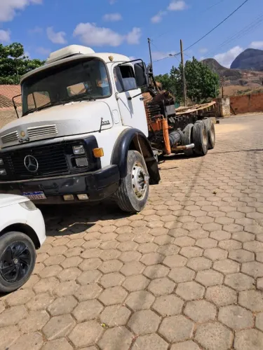 VENDO CAMINHÃO MERCEDES BENZ L2013 1976/1977