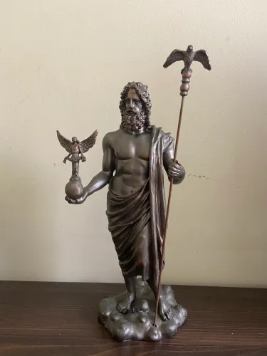 Estátua Zeus