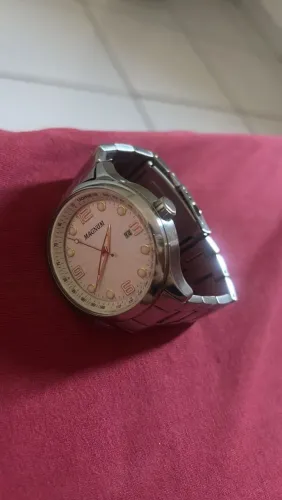Relógio magnum mostrador branco