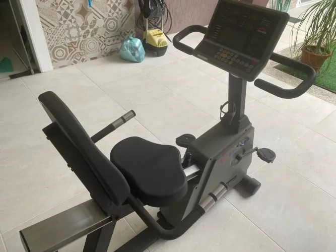 BICICLETE ERGOMÉTRICA CARDIOVASCULAR ELETRÔNICA