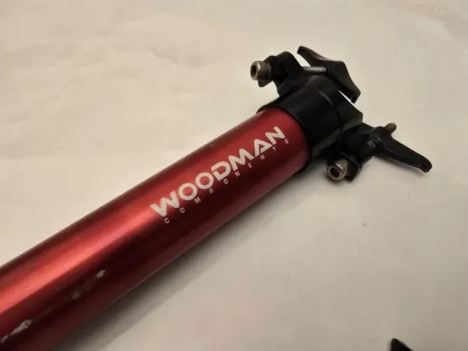 Canote bike WOODMAN Aqua red 30.9 x 400mm MTB (semi novo)