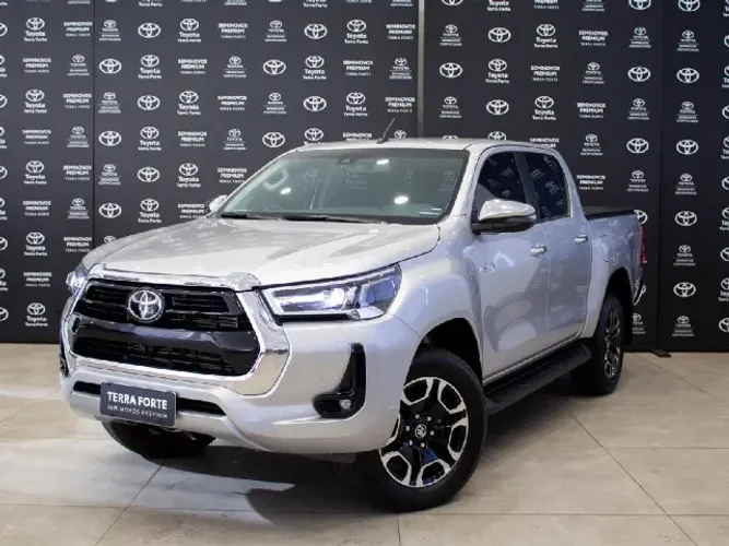 Toyota Hilux CD SRX 4X4 2.8 TDI 16V Diesel Aut. 2026