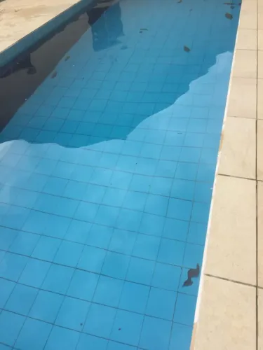 Alugo essa casa  mobiliada.