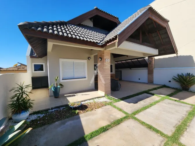 Casa 3 dormitórios à venda Residencial Maria Andrade Águas de Lindóia/SP