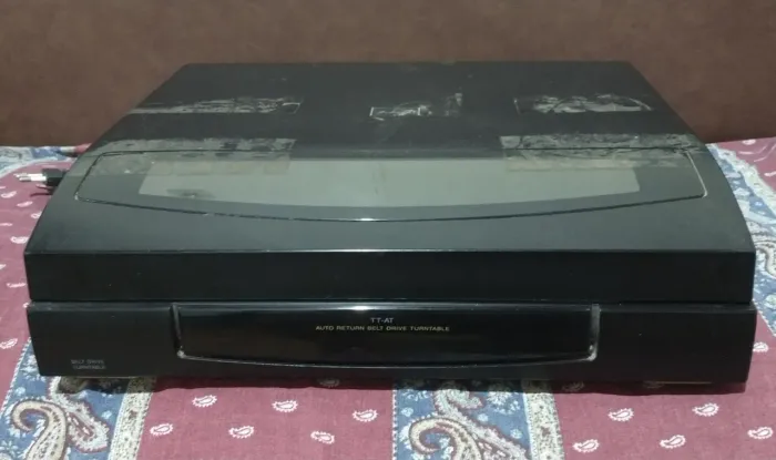 Toca Discos Gradiente: TT - AT