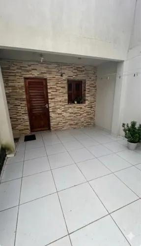 Alugo casa em vila familiar na Parangaba