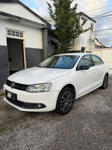 Volkswagen Jetta Highline 2.0 TSI 16V 4P Tiptronic 2013