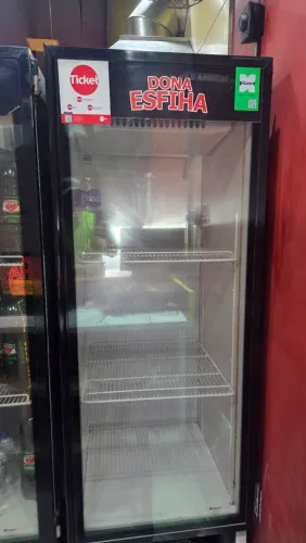 Geladeira Expositora