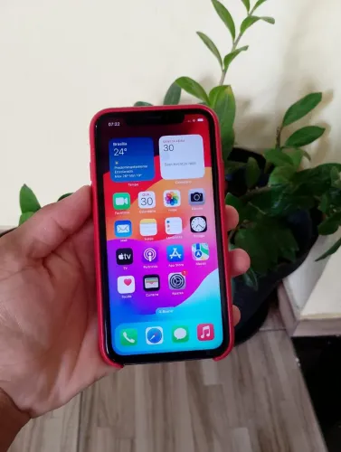 iPhone 11 64 gigas funcionando perfeitamente