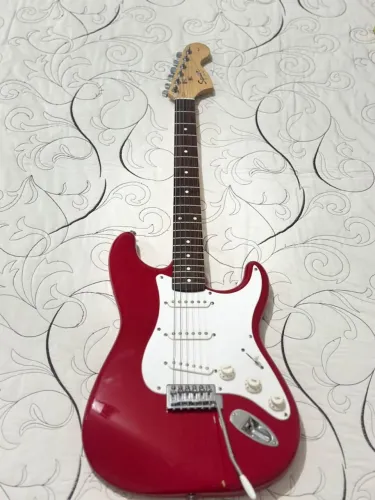 Guitarra Squier Affinity 2002