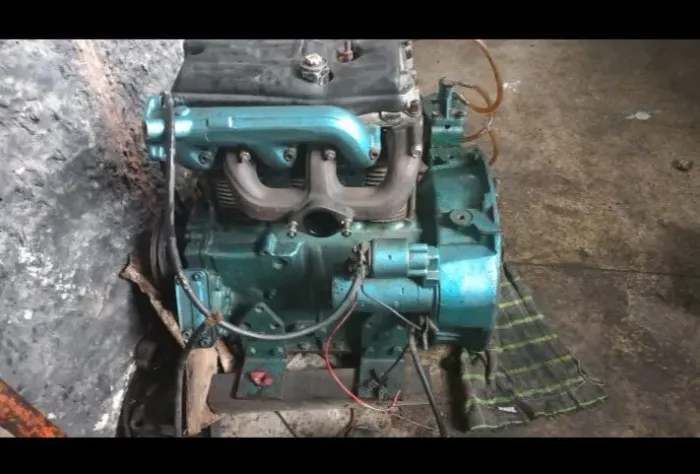 Motor Diesel 3 cilindros
