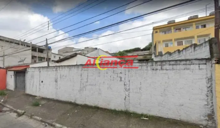 Excelente Oportunidade no Jardim São Domingos - Terreno com Construção!