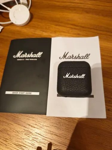 Fone de ouvido Marshall