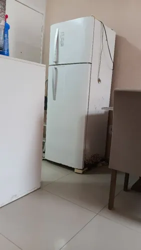 GELADEIRA 