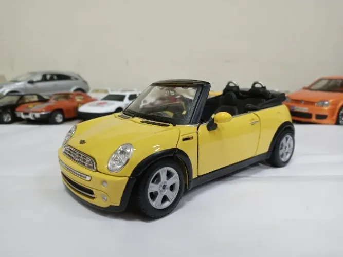 Miniatura Mini Cooper Cabrio 1/24 Maisto #le301