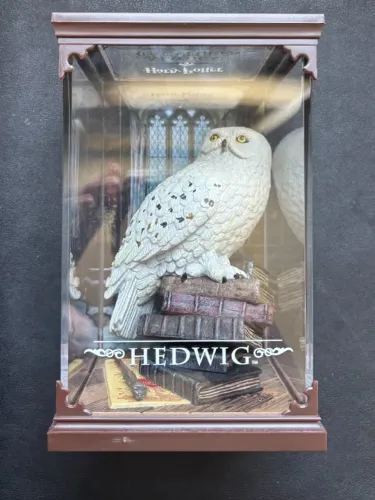 Estátua Coruja Edwiges Harry Potter Original em Redoma - Item de Colecionador