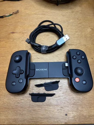 Controle Videogame Celular Computador com encaixe para celular