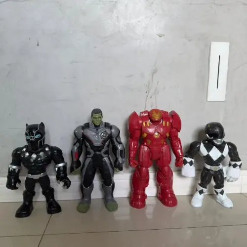 BONECOS SUPER-HERÓIS