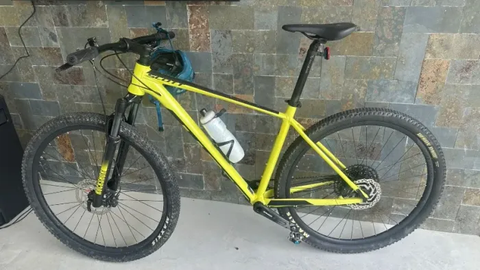 Bicicleta Scott Scale 970 2024
