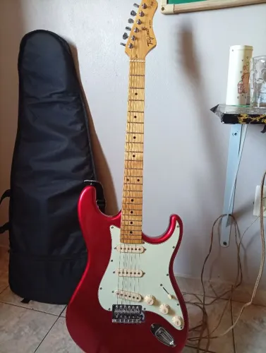 Guitarra TAGIMA TW 530