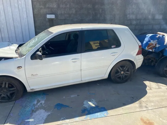 Golf 1.6 8v nacional 2005 sucata para retirada de pecas