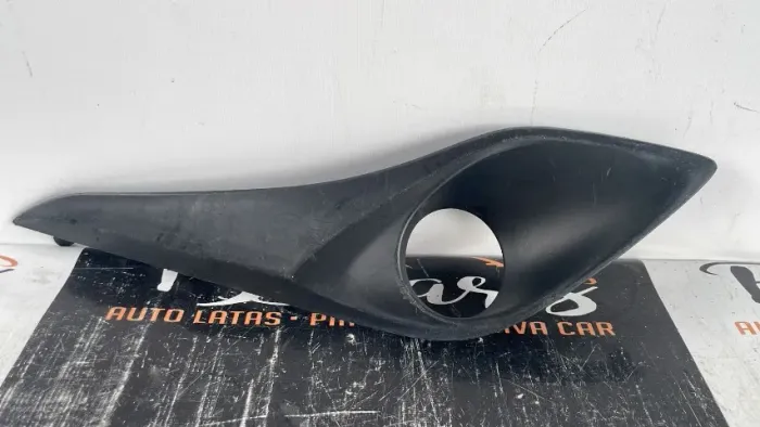 Moldura Farol Milha Yaris Sedan 19 20 21 22 direito