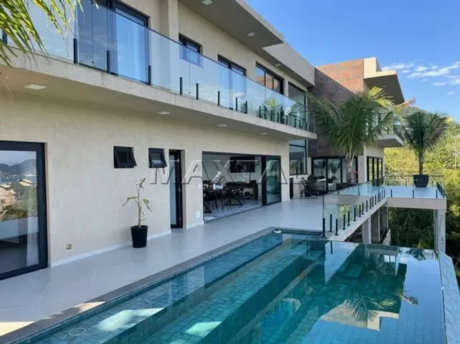 Casa a Venda Com 750m²,em Ilhabela com 10 Dormitórios, sendo 10 Suítes, Piscina,Bairro Sir