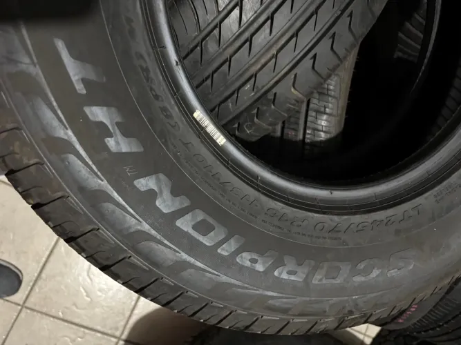 Pneu 245/70/16 Pirelli Scorpion HT novo unidade