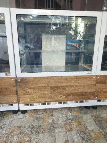 Vitrine balcão omega refrigerada