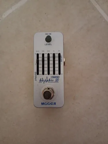 Mooer Bass Graphic B - Pedal Equalizador de Baixo