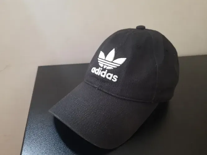 Boné Adidas Preto Unissex Tamanho Unico