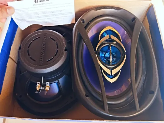 Par de Falantes 6x9 Hurricane - Quadriaxial 180w