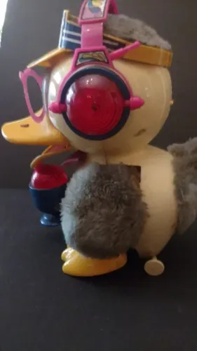 Brinquedo Pato com Oculos ......muito legal para decoração infantil Não funciona 