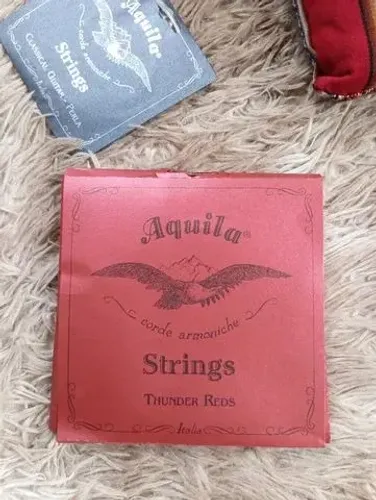 ## Encordoamento original Aquila Strings # UBass # Novo lacrado # Importado ##