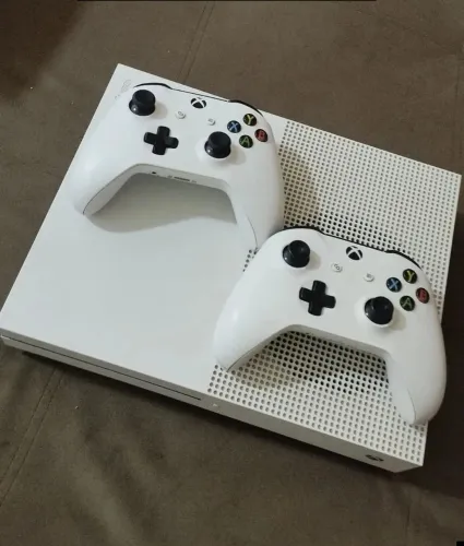 Xbox One S - Branco