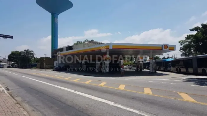 Esquina no melhor ponto da av. Interlagos posto Shell Bairro de Interlagos!