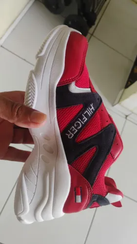 Tênis feminino Tam 35