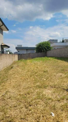 Terreno em Condomínio à venda no Condomínio Flor da Serra em Valinhos/SP