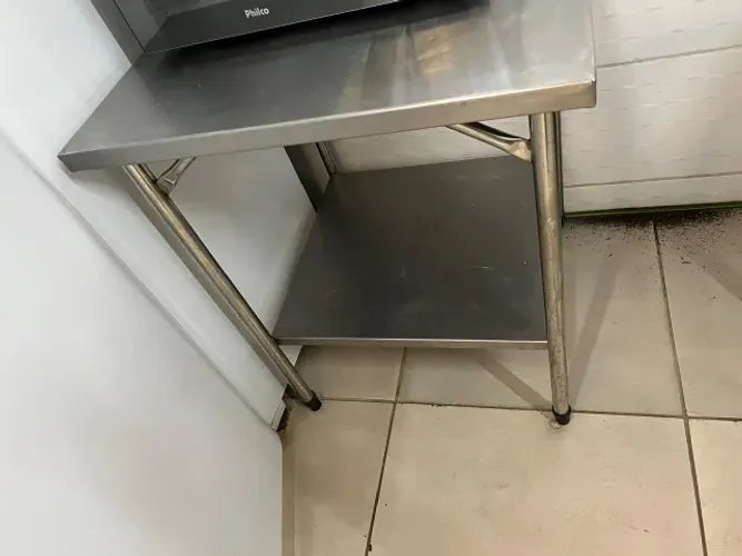 bancada de inox 70x70 com prateleira em baixo restaurante e afins